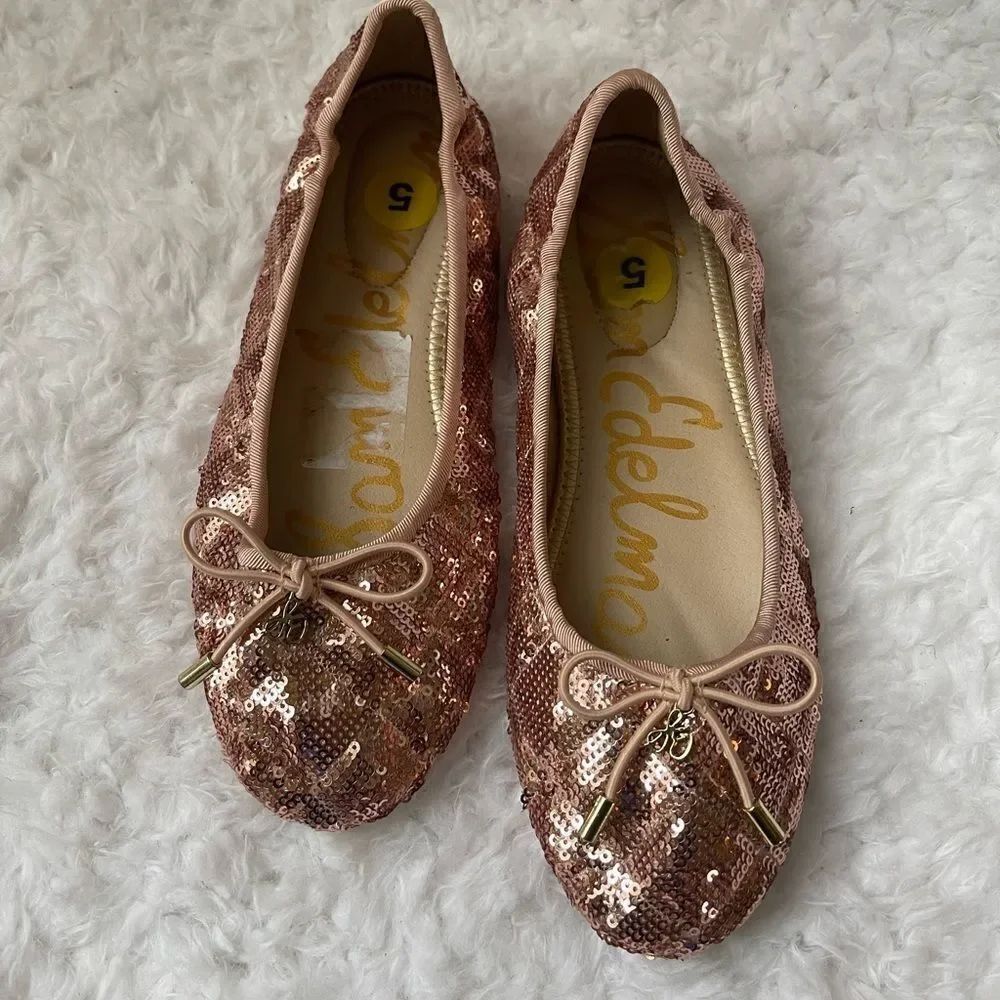 Sam Edelman Felicia sequins rose gold flats round toe with a bow accent size 5
